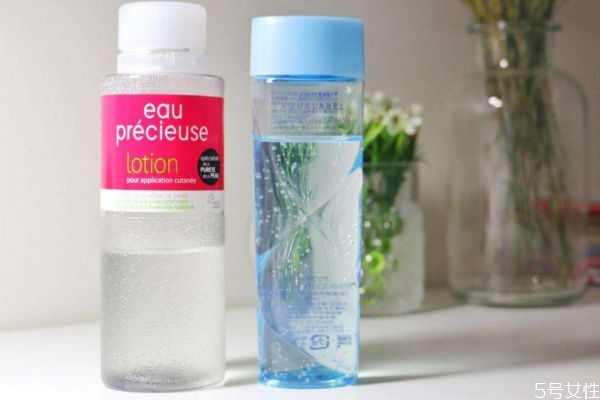 如何判斷是什么類型的化妝水 如何根據(jù)膚質(zhì)挑選化妝水 如何判斷是什么類型的化妝水 如何根據(jù)膚質(zhì)挑選化妝水