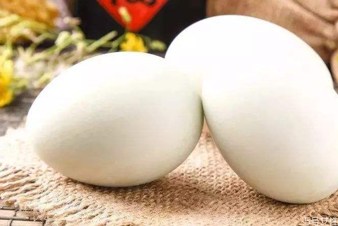 對(duì)雞蛋過敏的人可以吃鵝蛋嗎 鵝蛋搖起來晃動(dòng)是不新鮮了嗎 對(duì)雞蛋過敏的人可以吃鵝蛋嗎 鵝蛋搖起來晃動(dòng)是不新鮮了嗎