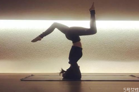 倒立對(duì)痔瘡有用嗎 倒立為什么防止痔瘡 倒立對(duì)痔瘡有用嗎 倒立為什么防止痔瘡