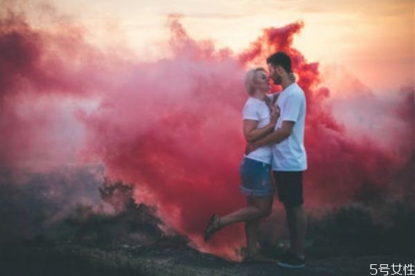 一個(gè)男人出軌說明什么 10點(diǎn)證明你嫁錯(cuò)人了