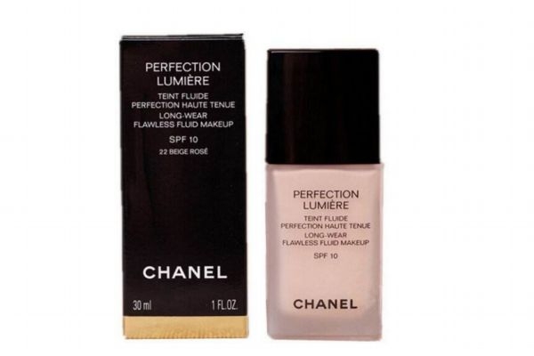 粉底液用多了傷皮膚么 用粉底對(duì)皮膚傷害大嗎 粉底液用多了傷皮膚么 用粉底對(duì)皮膚傷害大嗎