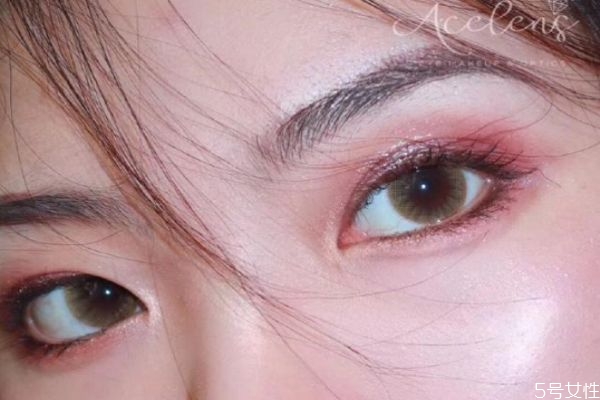 美瞳不戴多久換一次水 美瞳十天沒換水怎么辦 美瞳不戴多久換一次水 美瞳十天沒換水怎么辦