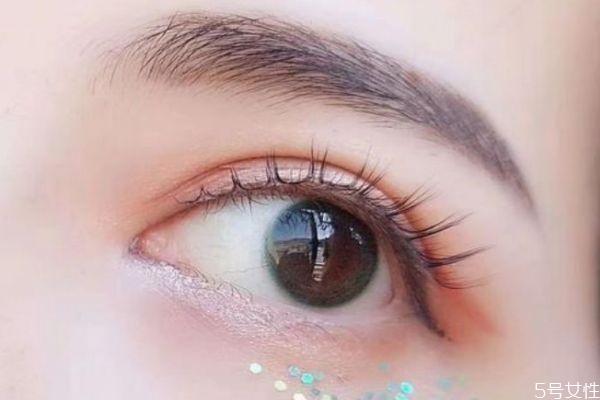 美瞳怎么用鑷子取下來 美瞳取下來要怎么處理 美瞳怎么用鑷子取下來 美瞳取下來要怎么處理