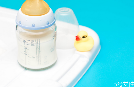 溫母乳的正確方法 溫母乳不當?shù)暮蠊?></a>
      <p class=