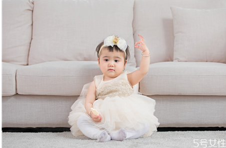 懷孕掐中指看男女的方法 2020年哪個月份生女兒多 懷孕掐中指看男女的方法 2020年哪個月份生女兒多