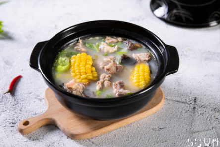 砂鍋煮飯?jiān)趺粗蟛粫?砂鍋煮糊了怎么洗干凈