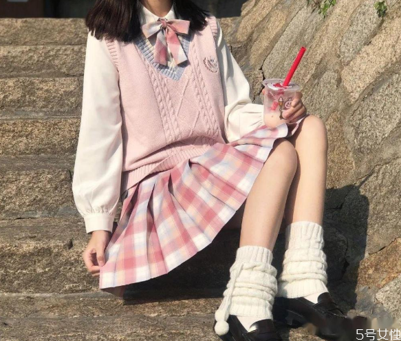 jk風(fēng)最近為什么會(huì)火 盤點(diǎn)jk制服小萌款 jk風(fēng)最近為什么會(huì)火 盤點(diǎn)jk制服小萌款