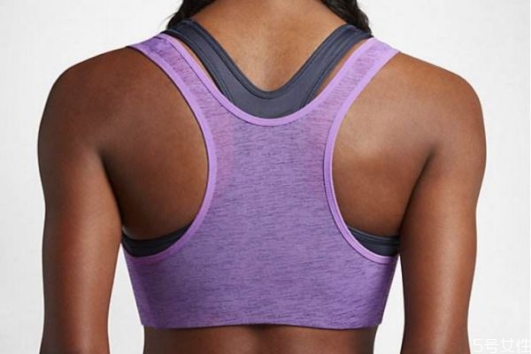 運動內(nèi)衣多久換一次比較好 運動內(nèi)衣為什么會發(fā)霉 運動內(nèi)衣多久換一次比較好 運動內(nèi)衣為什么會發(fā)霉