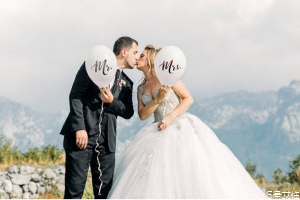 夫妻感情破裂能復(fù)合嗎 夫妻感情破裂怎么辦 夫妻感情破裂能復(fù)合嗎 夫妻感情破裂怎么辦