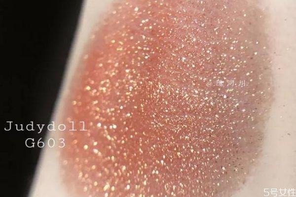 日常生活眼影用啞光還是珠光 新手買啞光還是珠光 日常生活眼影用啞光還是珠光 新手買啞光還是珠光