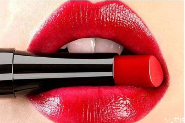 一只口紅正常使用可以用多久 如何保存口紅 一只口紅正常使用可以用多久 如何保存口紅