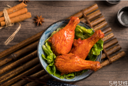 凍雞腿怎么去腥味 雞腿和雞翅哪個熱量更高 凍雞腿怎么去腥味 雞腿和雞翅哪個熱量更高