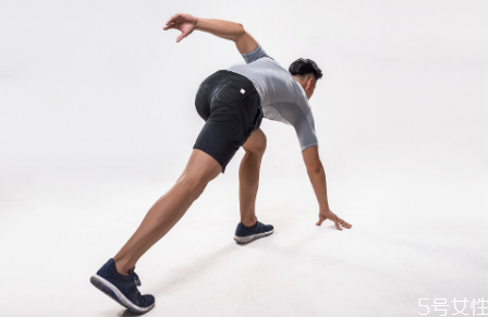 不吃晚飯一個月可以瘦多少斤 不吃晚飯跑步會瘦嗎