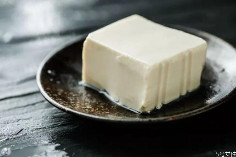 沒有內(nèi)酯怎么做豆腐腦 經(jīng)常吃內(nèi)酯豆腐好嗎 沒有內(nèi)酯怎么做豆腐腦 經(jīng)常吃內(nèi)酯豆腐好嗎