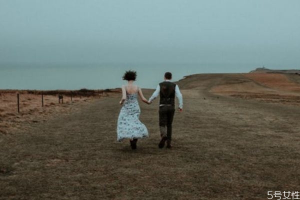 什么情況下勸女兒離婚 父母勸女兒不要離婚 什么情況下勸女兒離婚 父母勸女兒不要離婚