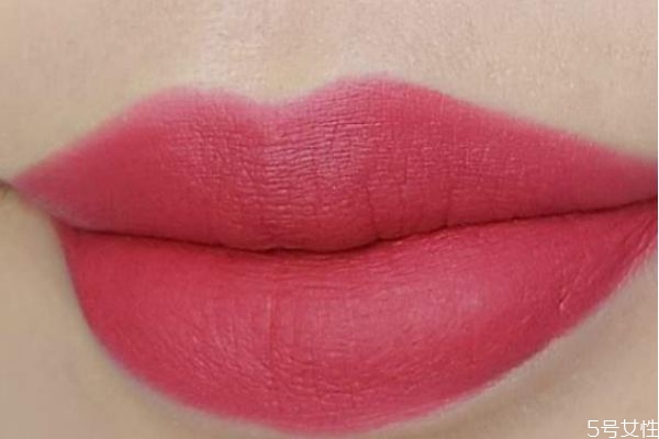 一支口紅正常使用可以用多久 口紅可以用四五年嗎 一支口紅正常使用可以用多久 口紅可以用四五年嗎