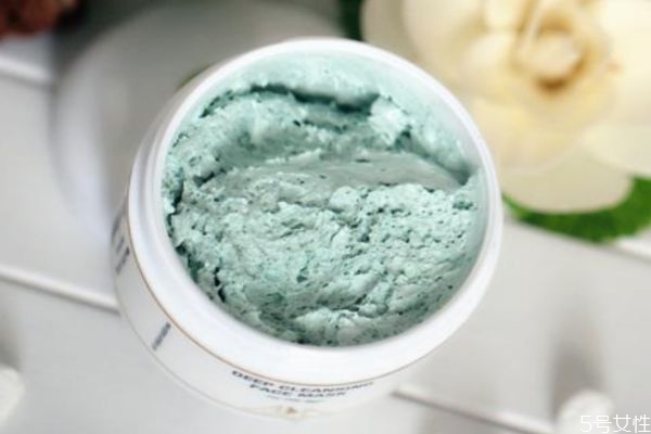 敷清潔面膜要避開痘痘嗎 清完痘痘可以敷清潔面膜嗎 敷清潔面膜要避開痘痘嗎 清完痘痘可以敷清潔面膜嗎