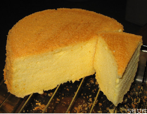 電飯煲蛋糕沒(méi)有打蛋器怎么辦 電飯煲蛋糕不熟怎么補(bǔ)救