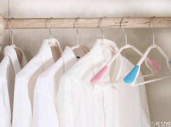 衣服要不要反過來曬 正確姿勢來了 衣服要不要反過來曬 正確姿勢來了