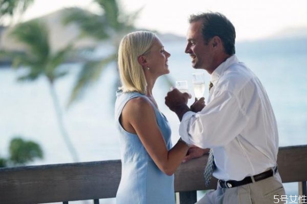 兩個(gè)人如何保持新鮮感 情侶保持新鮮感的妙招 兩個(gè)人如何保持新鮮感 情侶保持新鮮感的妙招