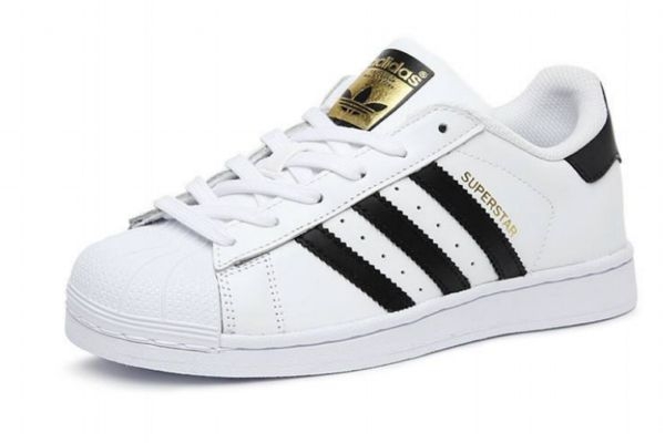 阿迪達斯貝殼頭鞋如何保養(yǎng) 貝殼頭偏大還是偏小 阿迪達斯貝殼頭鞋如何保養(yǎng) 貝殼頭偏大還是偏小