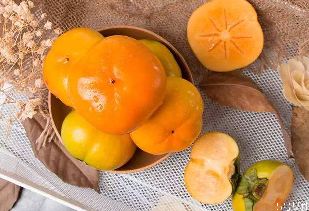 脆柿子怎么看熟了沒有 脆柿子怎么催熟 脆柿子怎么看熟了沒有 脆柿子怎么催熟