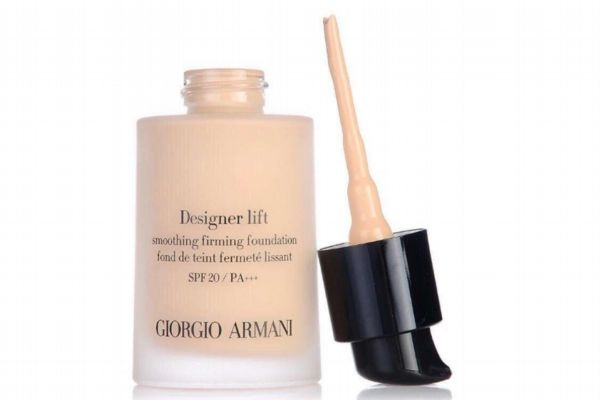 適合痘肌的用的粉底液有哪些 適合油痘肌的粉底液 適合痘肌的用的粉底液有哪些 適合油痘肌的粉底液