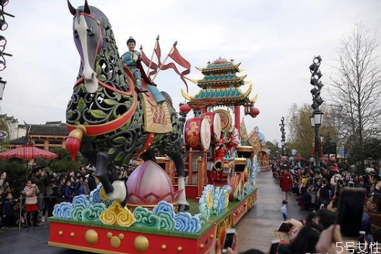 情侶圣誕節(jié)怎么過(guò) 最浪漫的圣誕約會(huì)地