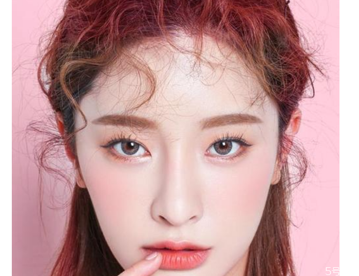 清純少女妝畫(huà)法 如何化出高級(jí)感少女妝