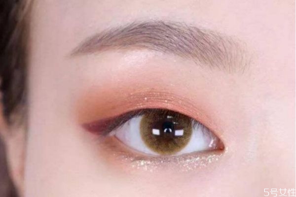 單眼皮怎么化眼妝 單眼皮日常眼妝畫法 單眼皮怎么化眼妝 單眼皮日常眼妝畫法