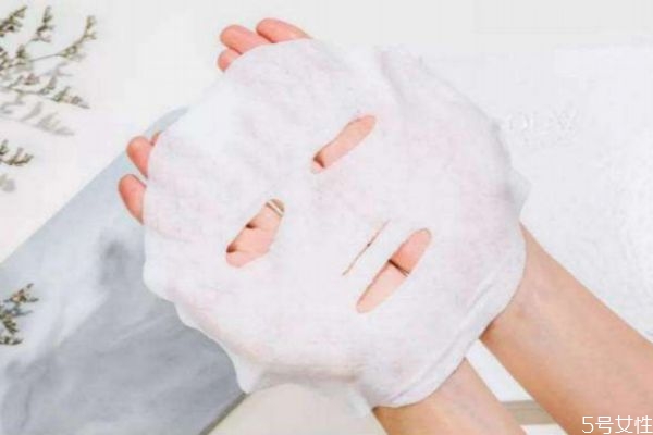 面膜不洗掉睡覺有影響嗎 免洗面膜多長時(shí)間洗掉 面膜不洗掉睡覺有影響嗎 免洗面膜多長時(shí)間洗掉