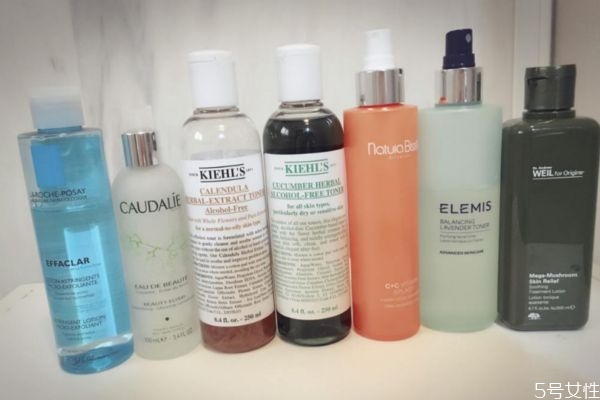 爽膚水是什么成分 爽膚水濕敷有哪些好處 爽膚水是什么成分 爽膚水濕敷有哪些好處