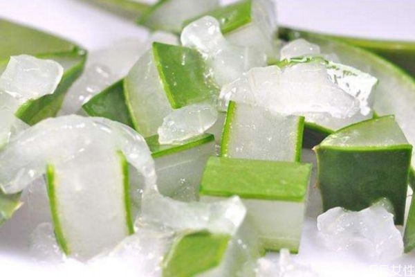 便宜的蘆薈膠可以用嗎 蘆薈膠上的92%是什么意思 便宜的蘆薈膠可以用嗎 蘆薈膠上的92%是什么意思