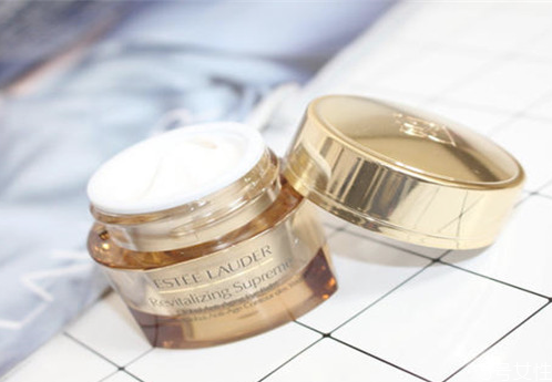 雅詩(shī)蘭黛uk什么意思 雅詩(shī)蘭黛usa和uk的區(qū)別 雅詩(shī)蘭黛uk什么意思 雅詩(shī)蘭黛usa和uk的區(qū)別