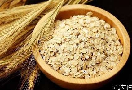燕麥片能煮粥嗎 生麥片要煮多久能熟 燕麥片能煮粥嗎 生麥片要煮多久能熟