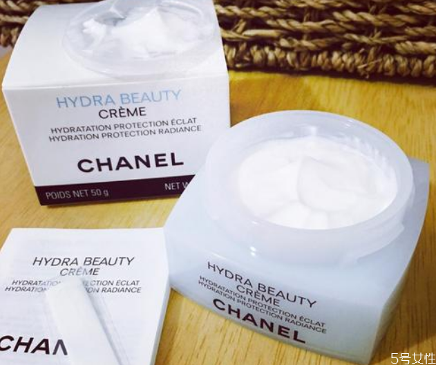 保濕面霜開(kāi)了一年還能用嗎 保濕面霜的主要成分是什么 保濕面霜開(kāi)了一年還能用嗎 保濕面霜的主要成分是什么