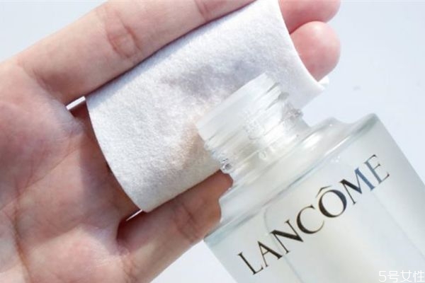 蘭蔻極光水有酒精嗎 蘭蔻極光水孕婦可以用嗎 蘭蔻極光水有酒精嗎 蘭蔻極光水孕婦可以用嗎