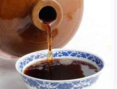 黑棗泡黃酒要蒸熟嗎 黑棗泡黃酒多長時間可以飲用 黑棗泡黃酒要蒸熟嗎 黑棗泡黃酒多長時間可以飲用