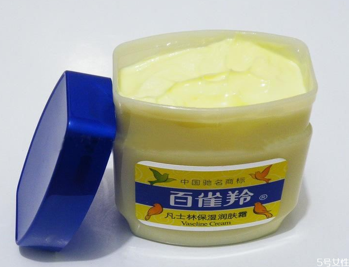 凡士林潤膚霜能擦臉嗎 凡士林潤膚霜可以祛痘印嗎 凡士林潤膚霜能擦臉嗎 凡士林潤膚霜可以祛痘印嗎