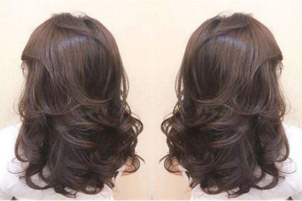 燙過的頭發(fā)下次怎么剪 燙發(fā)后長長了怎么剪