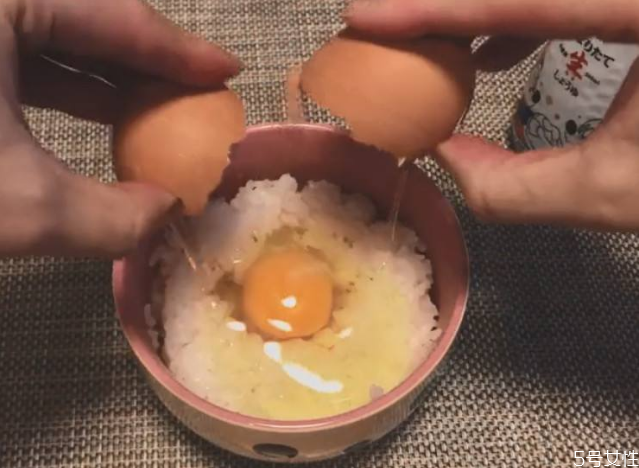 生蛋拌飯要用什么醬油 生雞蛋拌飯有危害嗎 生蛋拌飯要用什么醬油 生雞蛋拌飯有危害嗎
