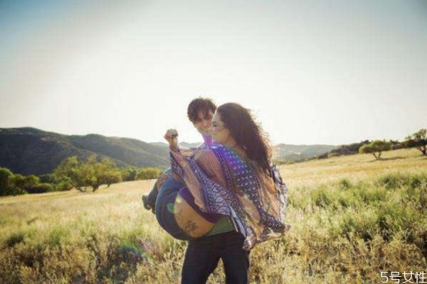 女生冷淡考驗(yàn)一般會有多長時間 女生對你冷淡怎么辦