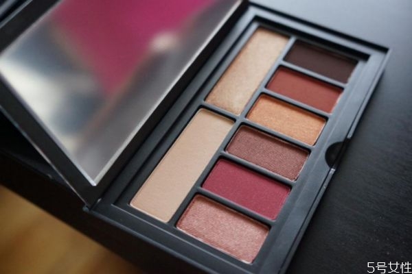 高光和眼影的配料是一樣的么 眼影高光怎么打 高光和眼影的配料是一樣的么 眼影高光怎么打