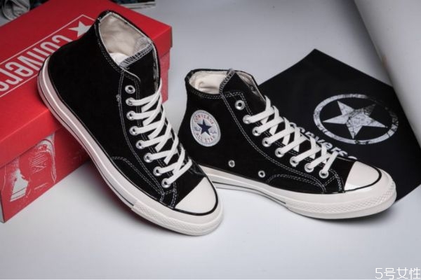 匡威多久洗一次比較好 一雙匡威鞋的壽命 匡威多久洗一次比較好 一雙匡威鞋的壽命