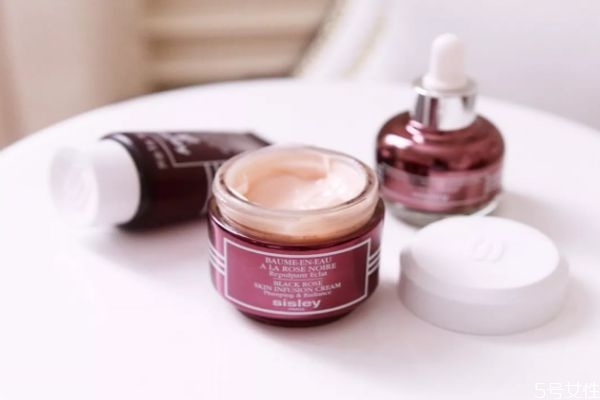 適合冬季使用的面霜有哪些 冬天面霜公認(rèn)最好用 適合冬季使用的面霜有哪些 冬天面霜公認(rèn)最好用