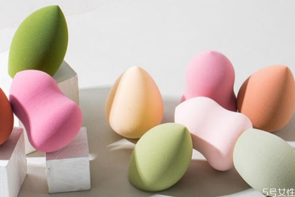 美妝蛋不打濕可以用嗎 美妝蛋不用會(huì)過期嗎