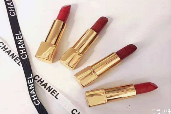 口紅出汗了怎么消除 口紅出汗能自己恢復(fù)嗎 口紅出汗了怎么消除 口紅出汗能自己恢復(fù)嗎