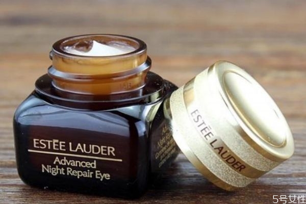 薇姿眼霜和雅詩(shī)蘭黛眼霜哪個(gè)好 薇姿好用還是雅詩(shī)蘭黛