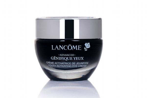 蘭蔻發(fā)光眼霜效果如何 大眼精華和發(fā)光眼霜買哪個