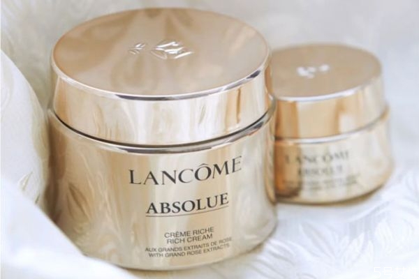 蘭蔻菁純面霜和海藍(lán)之謎哪個(gè)好用 蘭蔻菁純面霜使用方法 蘭蔻菁純面霜和海藍(lán)之謎哪個(gè)好用 蘭蔻菁純面霜使用方法